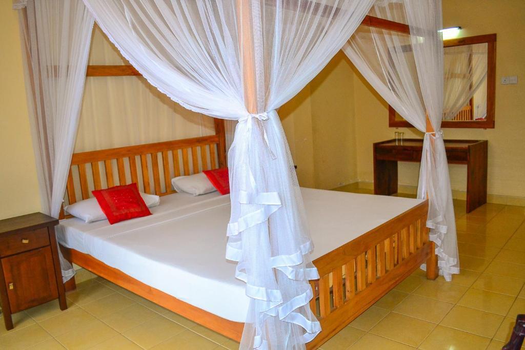 Marine Tourist Guest House At Negombo Beach ห้อง รูปภาพ